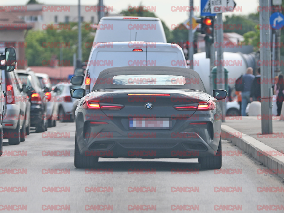 Cabral în noua sa decapotabilă