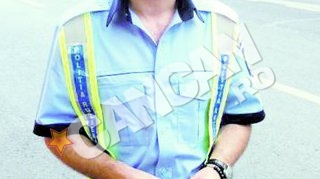 Emisiunea de farse "Trageti pe dreapta" a fost interzisa. Fatu, obligat de politisti sa predea uniforma si sirena