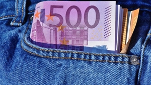 Va primi o despăgubire de 300.000 de euro după ce o femeie a fost promovată în locul său! Ce a pățit acest bărbat