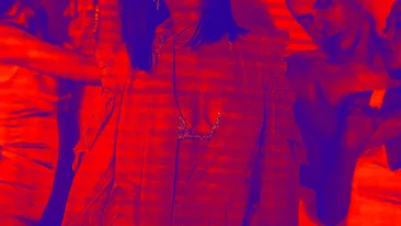 INNA a lansat single-ul “Nirvana” cu videoclip oficial. Pe 11 decembrie apare albumul “Nirvana”