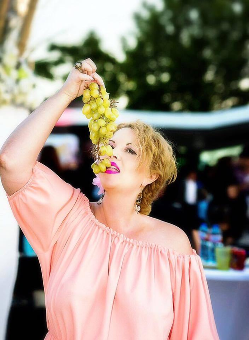 OANA LIS, domnişoară de onoare la nunta SONIEI TRIFAN! Vedeta a dezvăluit:,, Special m-am cusut‘’