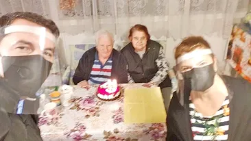 Mihaela Borcea i-a serbat ziua de naștere tatălui camuflată contra COVID-19. FOTO