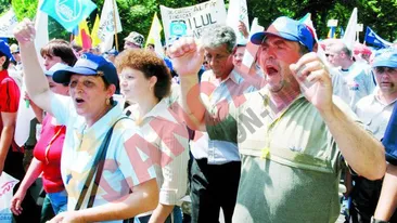 Ramanem cu buzunarele goale