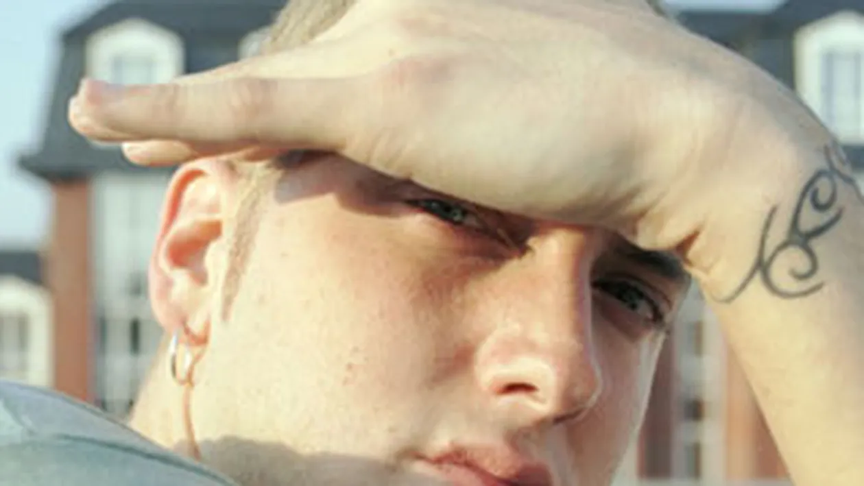 Eminem: Nu pot sa ies la o intalnire romantica! Lucrurile o iau razna cand apar in public