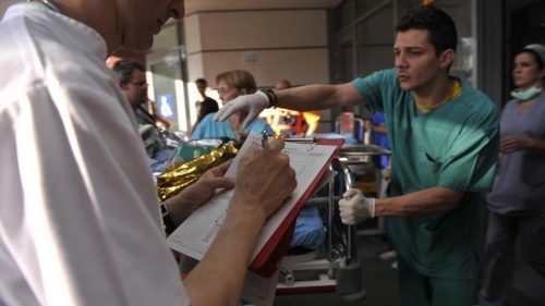 Un bărbat din Arad a murit după ce i-au fost aprinse hainele c-o brichetă 