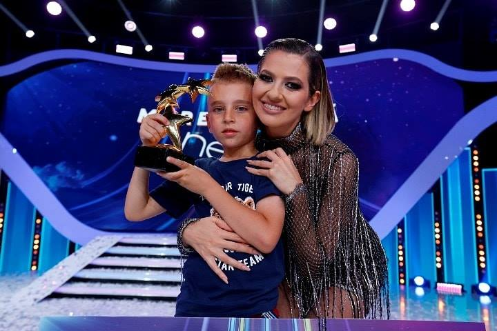 Lidia Buble, transformare radicală după ce și-a tăiat celebrul nas… în Photoshop! Cum arată acum iubita lui Răzvan Simion
