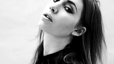 Lykke Li, interpreta hitului I Follow Rivers, se apuca de modelling!