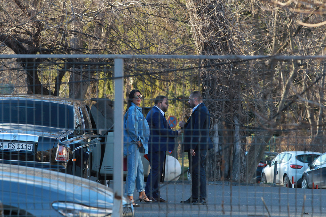 Roxana Dobre l-a însoțit pe Florin Salam la o întâlnire de afaceri