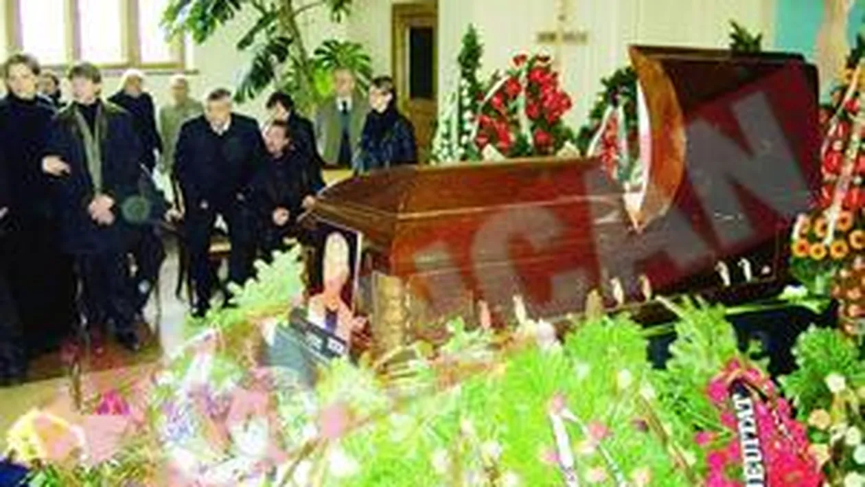 Politicienii si-au facut imagine electorala la inmormantarea pictorului Sabin Balasa