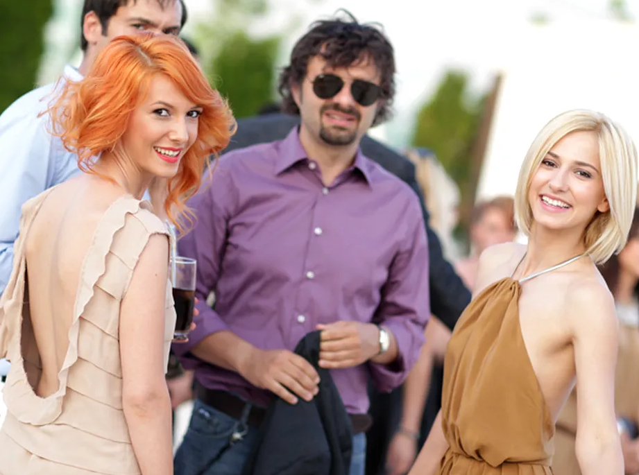Imagini de la nunta lui Cabral cu Andreea Ibacka, din 2011. Gestul bizar făcut de vedeta Pro TV, după ce a ieșit din biserică