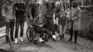 Unul dintre arhitecţii de la "Visuri la cheie" se pregăteşte să schimbe scutece! Nu a reuşit să ţină secretul