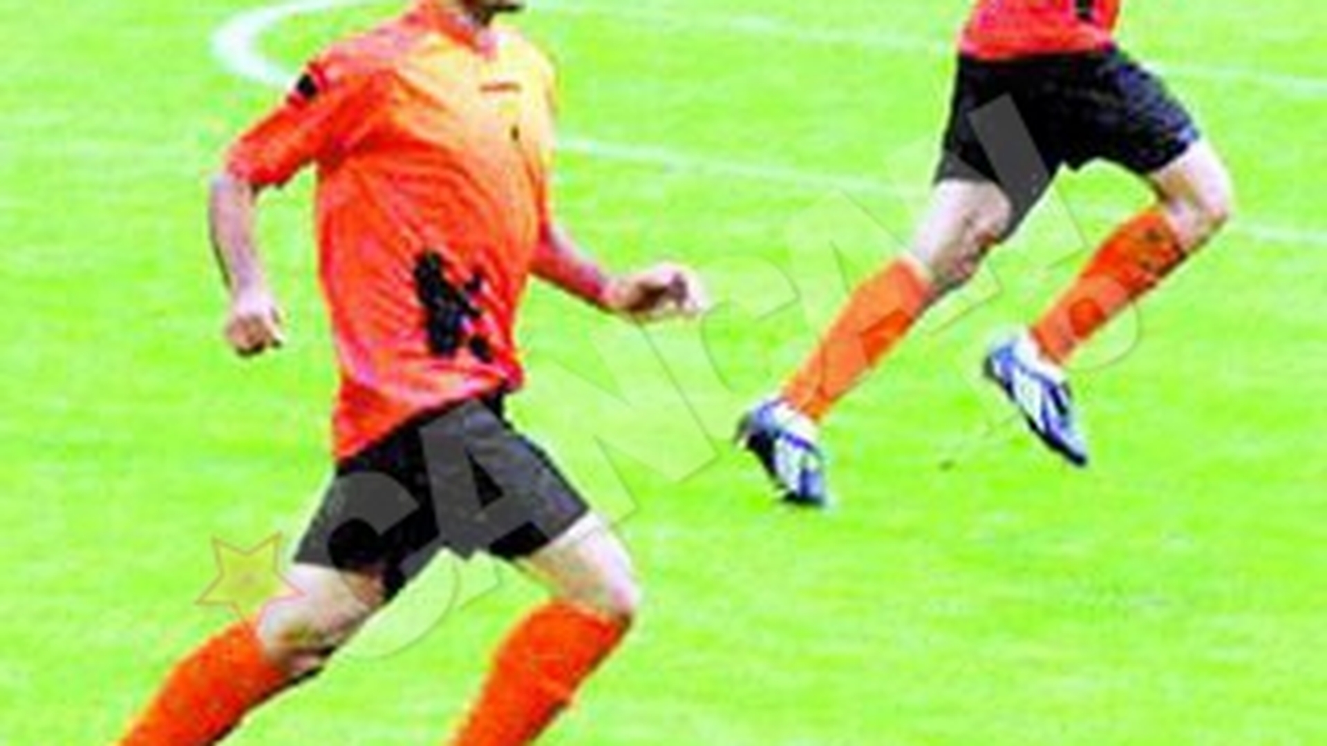Ce nedreptate i-au facut nemtenii unuia dintre cei mai buni fotbalisti ai lor! L-au schimbat pe Chiacupentru ca l-au banuit de blat!
