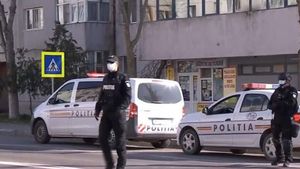 Un bărbat din Bistrița a primit 5.000 de lei amendă pentru că plecat din carantină. Ce le-a spus polițiștilor este halucinant