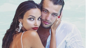 MĂDĂLINA GHENEA a ales rochia! Săptămâna trecută a botezat două fetiţe, iar acum de pregăteşte să...! 
