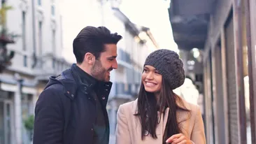 Bancul zilei | Unu iese cu o profă de religie la întâlnire