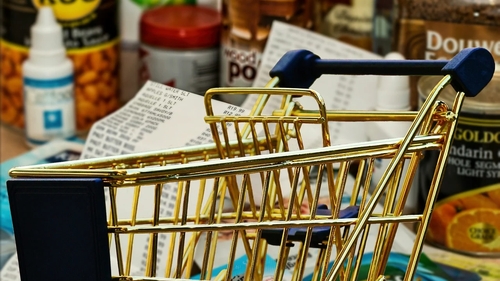 Dacă te duci la cumpărături în supermarket, poți lua amendă. Regulă strictă impusă clienților
