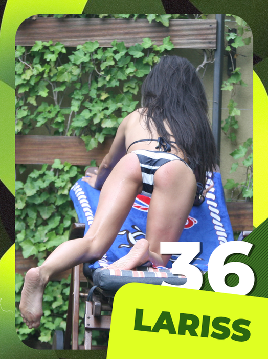 Top 40 sexy vedete în patru labe! Rar vezi așa ceva! Laura Cosoi, Andreea Mantea, Lora și Bianca Drăgușanu, îngenuncheate!