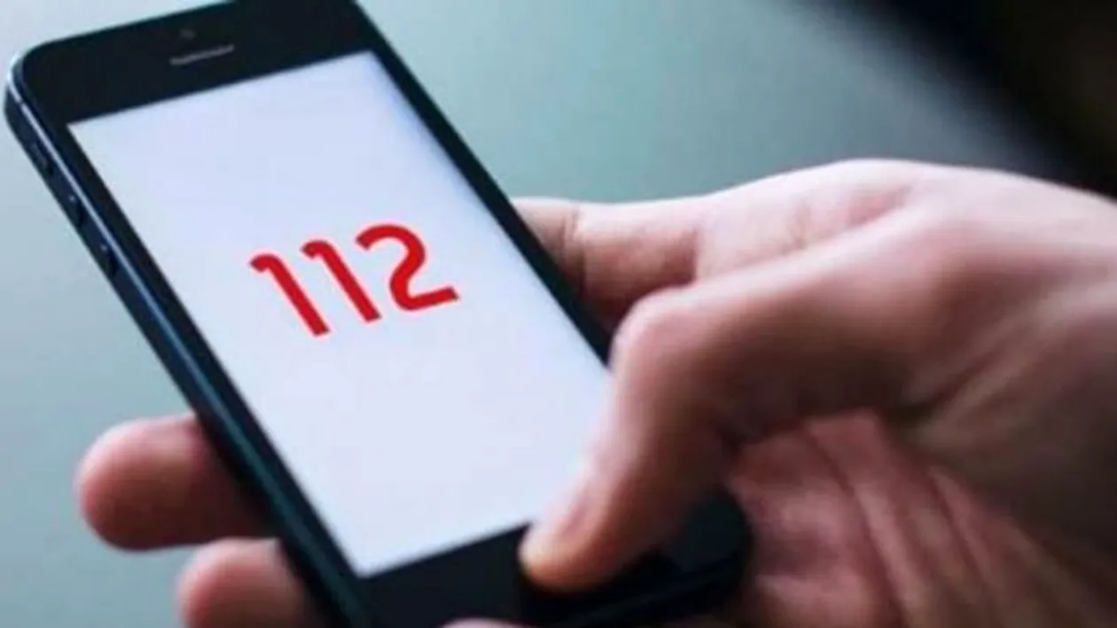 O elevă din Iași a sunat la 112, a strigat „Au, mă doare” și a închis telefonul. 20 de polițiști au plecat în căutarea ei
