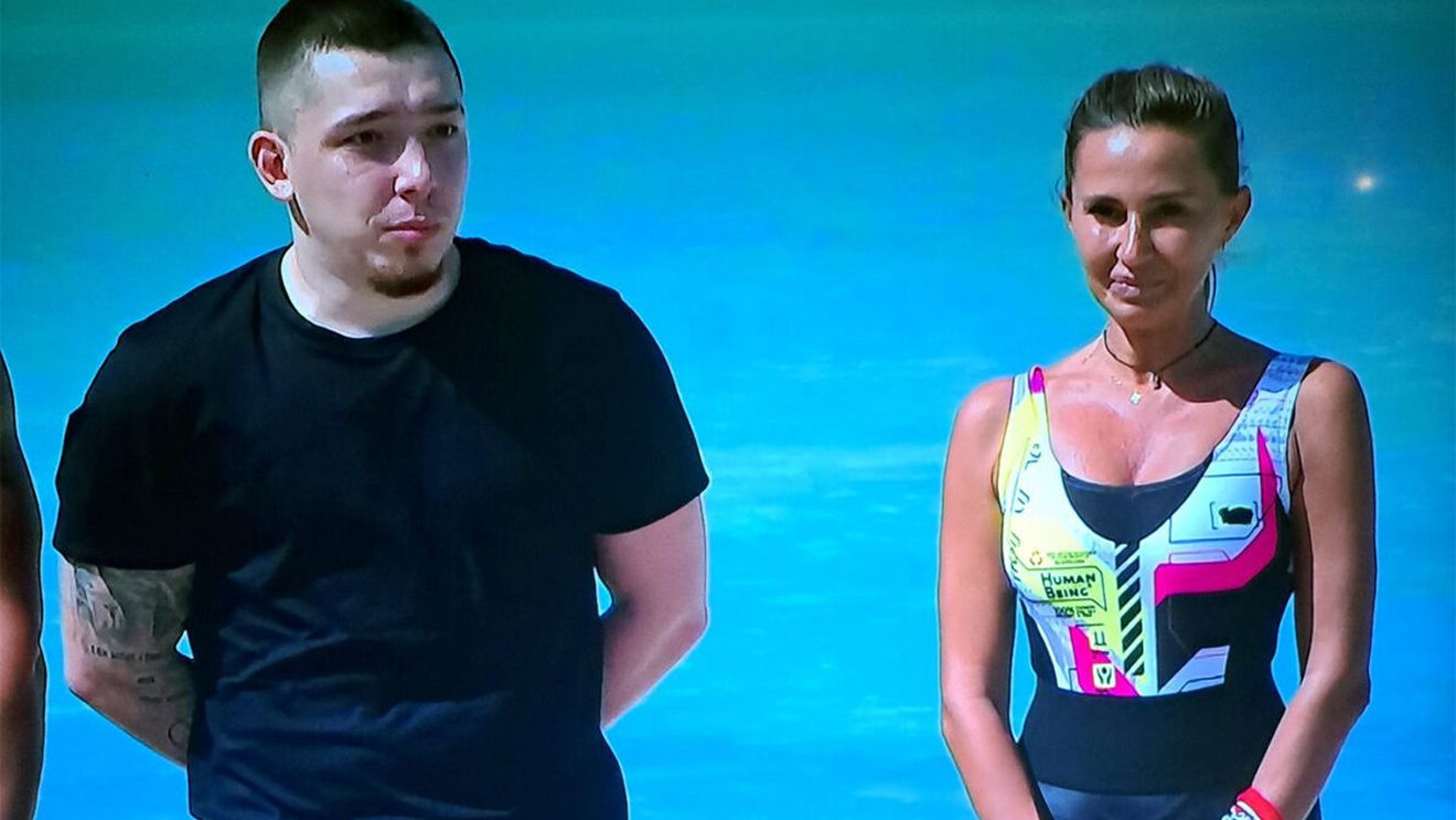 Crina Abrudan s-a răzbunat pe Mihai Zmărăndescu, după ce a fost dată afară de la Survivor! Gestul făcut când a părăsit competiţia