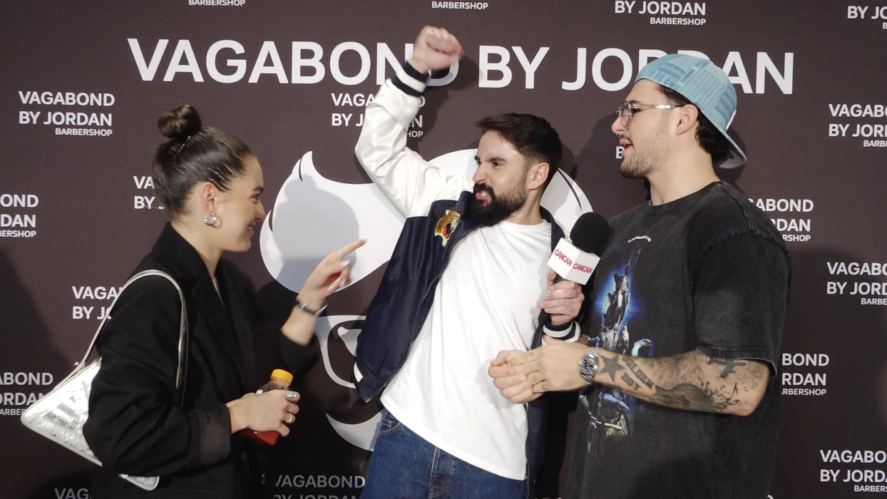 Mario Fresh: "Eu, cu fra-su, mă bat, facem kickbox. Când ne mai prindem, mai luăm câte o mănușă. Eu stânga, el dreapta, și ne dăm cum apucăm!" (Foto: captură video)