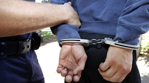 Atenție, legea a intrat în vigoare de astăzi! Cum te poți trezi cu polițiștii în casă, fără mandat