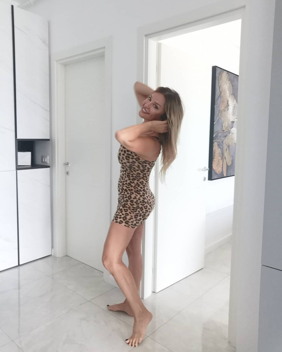 Tania Budi şi-a făcut prima intervenţie estetică la 53 de ani. Cum arată vedeta