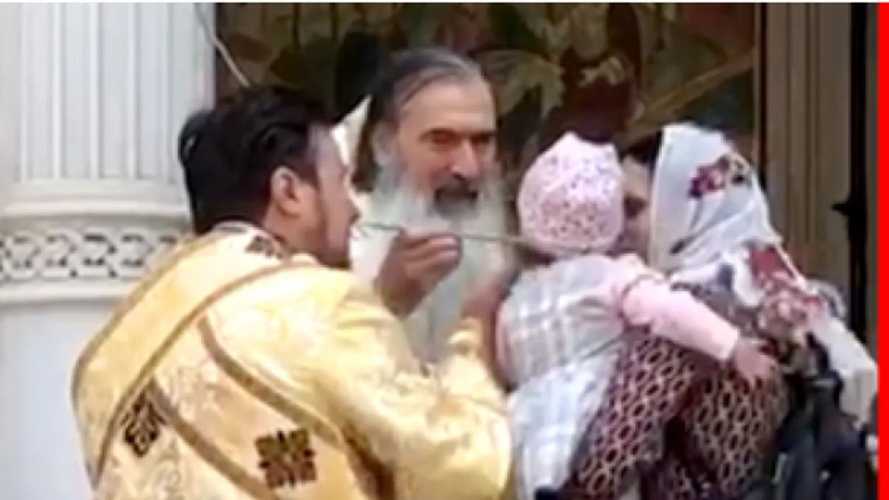 Copii împărtășiți cu aceeași linguriță! IPS Teodosie ignoră orice recomandare de prevenire a răspândirii virusului