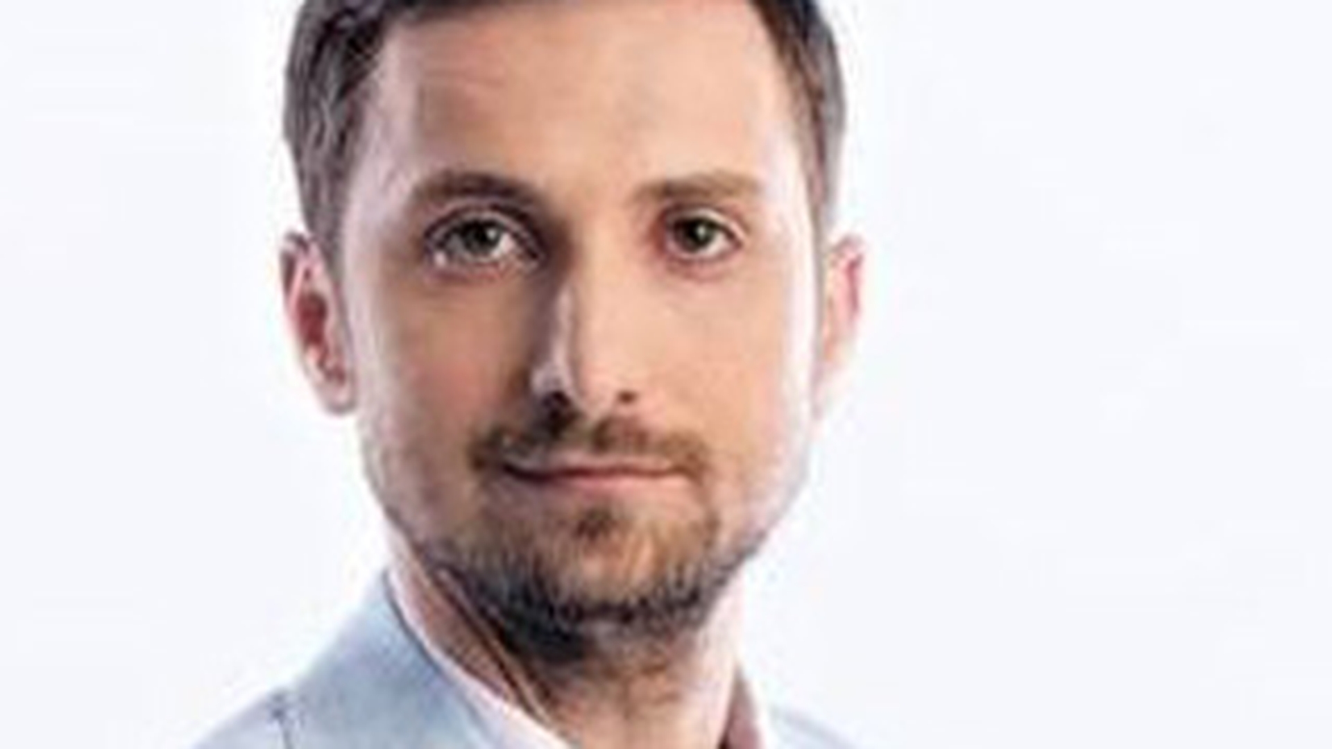 Dani Otil a angajat doua dintre studentele Intact Media Academy la  Antena 1