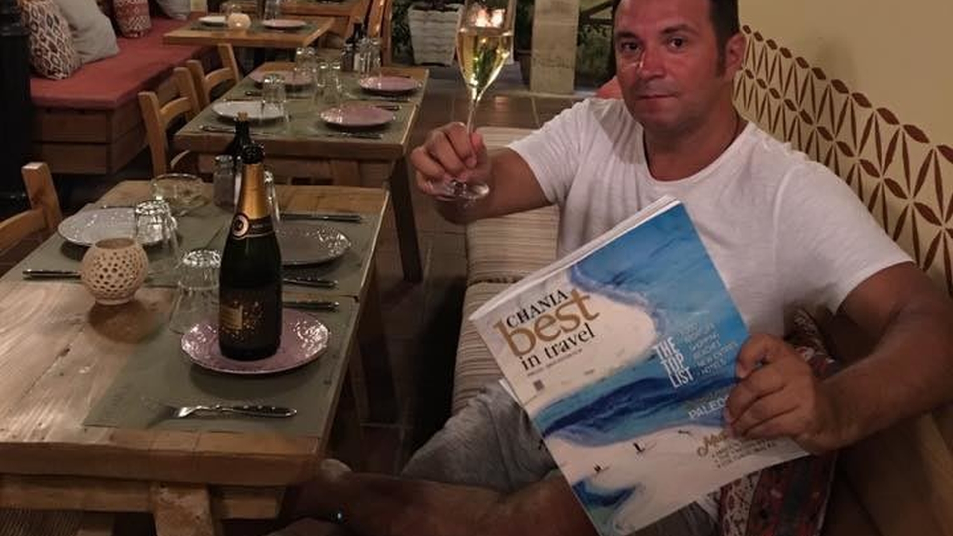 DANIEL BUZDUGAN a dezvăluit care a fost primul lui job! Nu o ghiceşti unde a lucrat după terminarea liceului