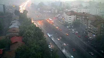 ANM a schimbat prognoza! Fenomene meteo ciudate în următoarele 3 zile în România