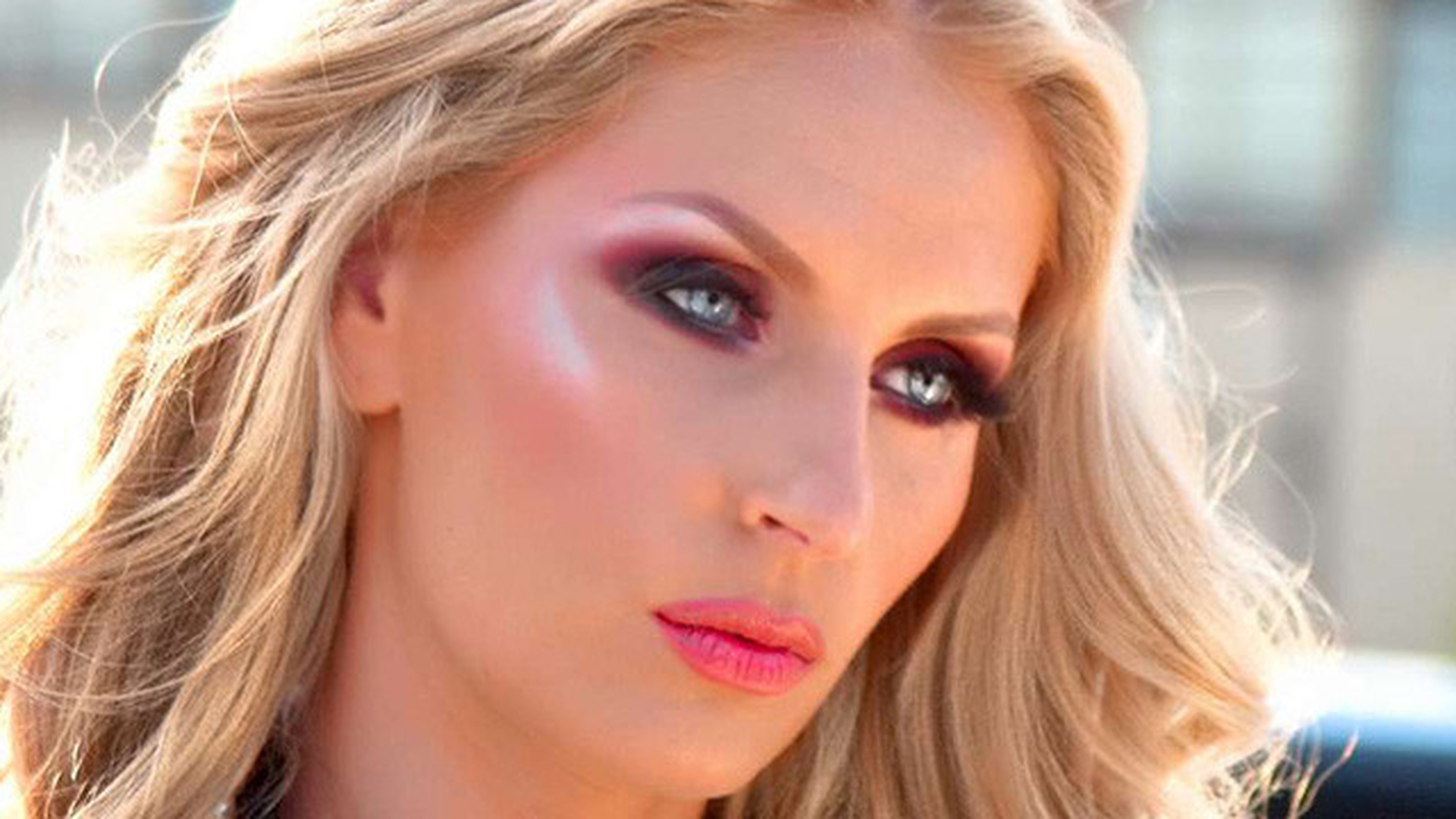 Andreea Bănică se transformă in Rapunzel! Părul solistei a crescut spectaculos peste noapte. Uite cum arată acum