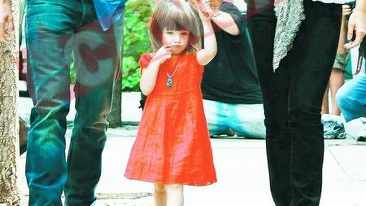 Suri are haine de trei milioane $