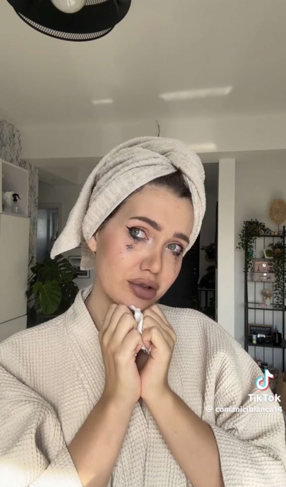 Bianca a reacționat, după ce a văzut că Livian a făcut nuntă. Foto: Captură TikTok