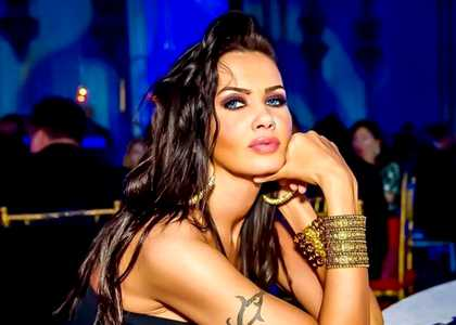 Câte clase are, de fapt, Oana Zăvoranu. Cum arăta înainte să fie faimoasă