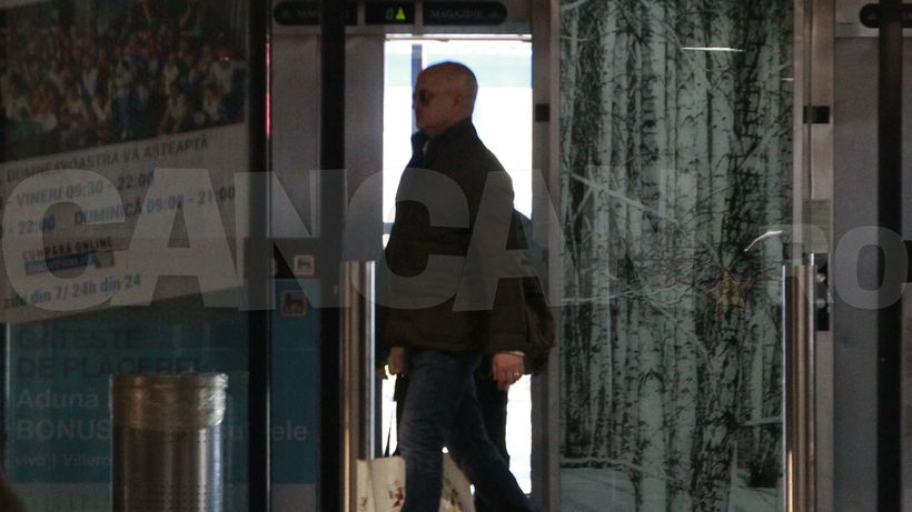 Cine îl ”filează” pe cel mai mare lobbyist din industria pharma?! Nu e James Bond, e Don Nic la cumpărături!