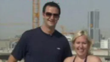 VIDEO Din cauza norului cenusiu, un cuplu s-a casatorit prin internet!