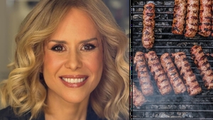 Care este "porția corectă" de mici. Dr. nutriționist Mihaela Bilic ne spune câți mititei avem voie să mâncăm, de fapt