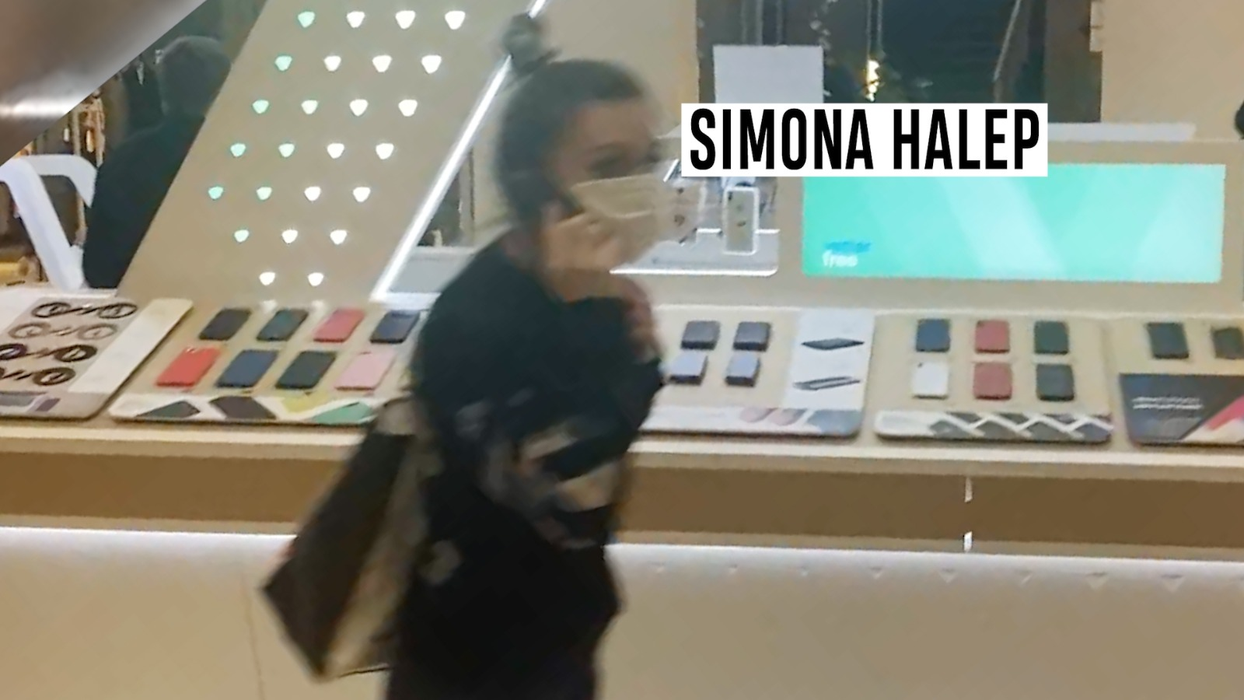 Simona Halep nu a lăsat nicio clipă sacoșa de rafie