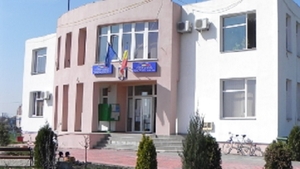 Jaf la o primărie din Arad! Hoții au intrat pe geam și au plecat cu seiful