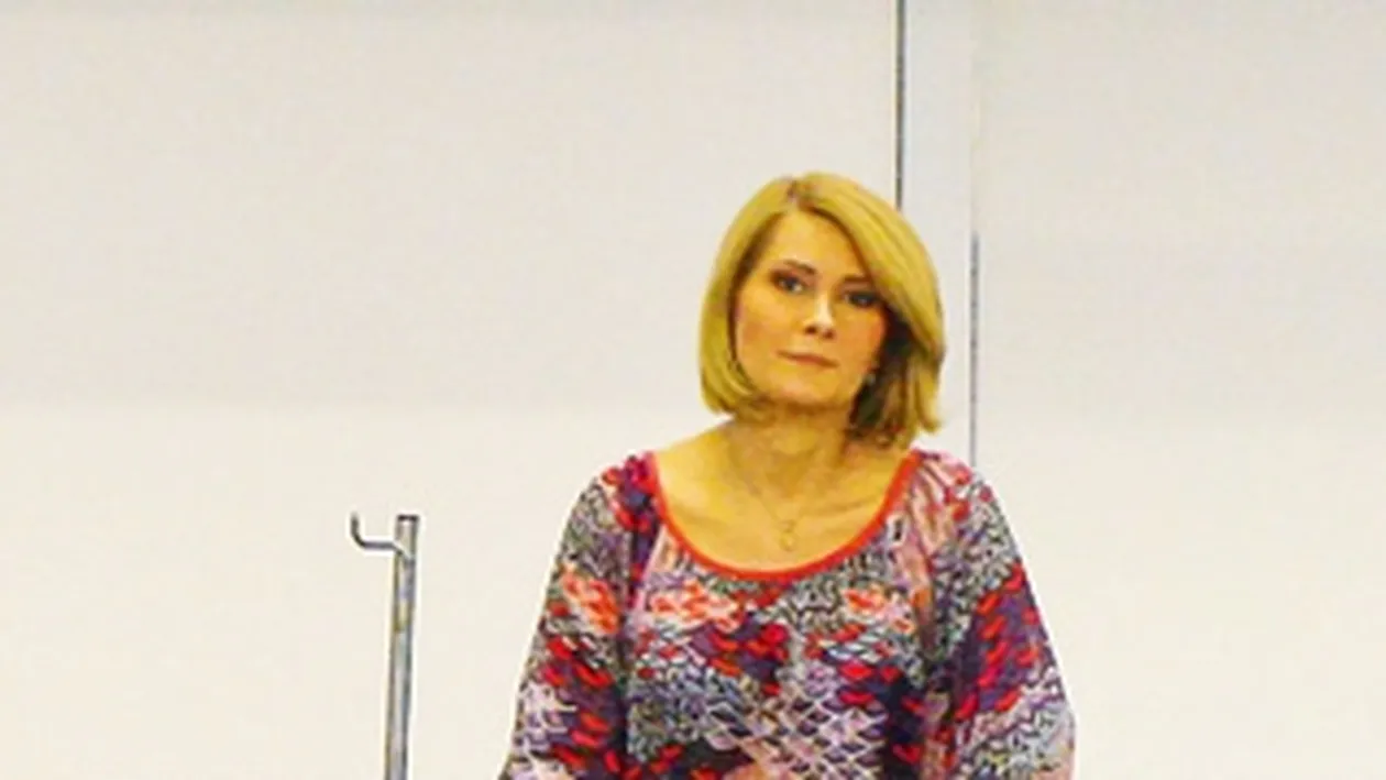 Sandra Stoicescu si-a tras motociclist rebel