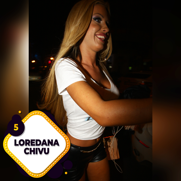 Top 30 sexy-vedete cu abdomenul la vedere pe stradă