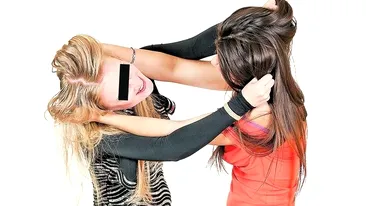 Andreea de la Masterchef, pusa la punct de o iubita geloasa, in club, vara trecuta. S-a batut cu o femeie, din cauza amantului?