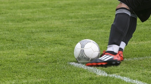Tragedie URIAŞĂ! Un fotbalist de naţională a fost împuşcat mortal în plină stradă