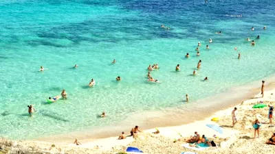 33 de plaje dintre cele mai vizitate din sudul Mediteranei ar putea dispărea în următorii ani