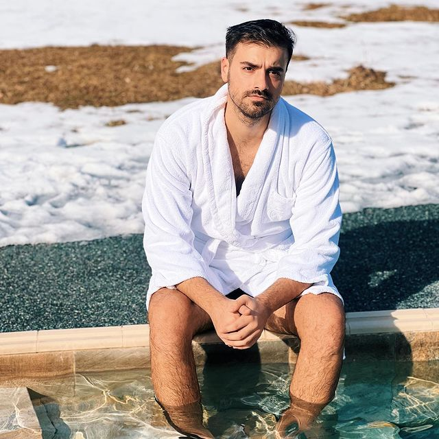 Liviu Teodorescu : "Mă îmbrac în cel mai jerpelit trening și..." Motivul pentru care artistul se vrea a fi  "Omul Invizibil"