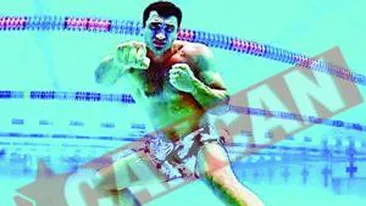 Vladimir Klitciko se antreneaza sub apa