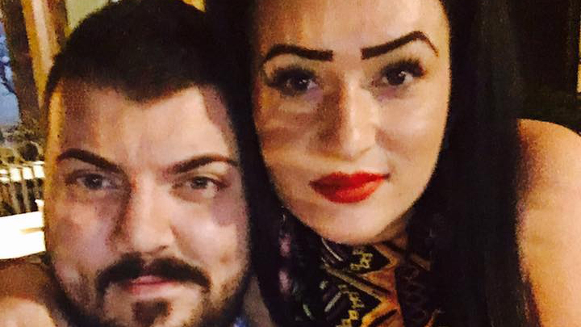 Un manelist celebru de la noi e în culmea fericirii, după ce soţia sa a născut! Iată prima imagine cu bebeluşul