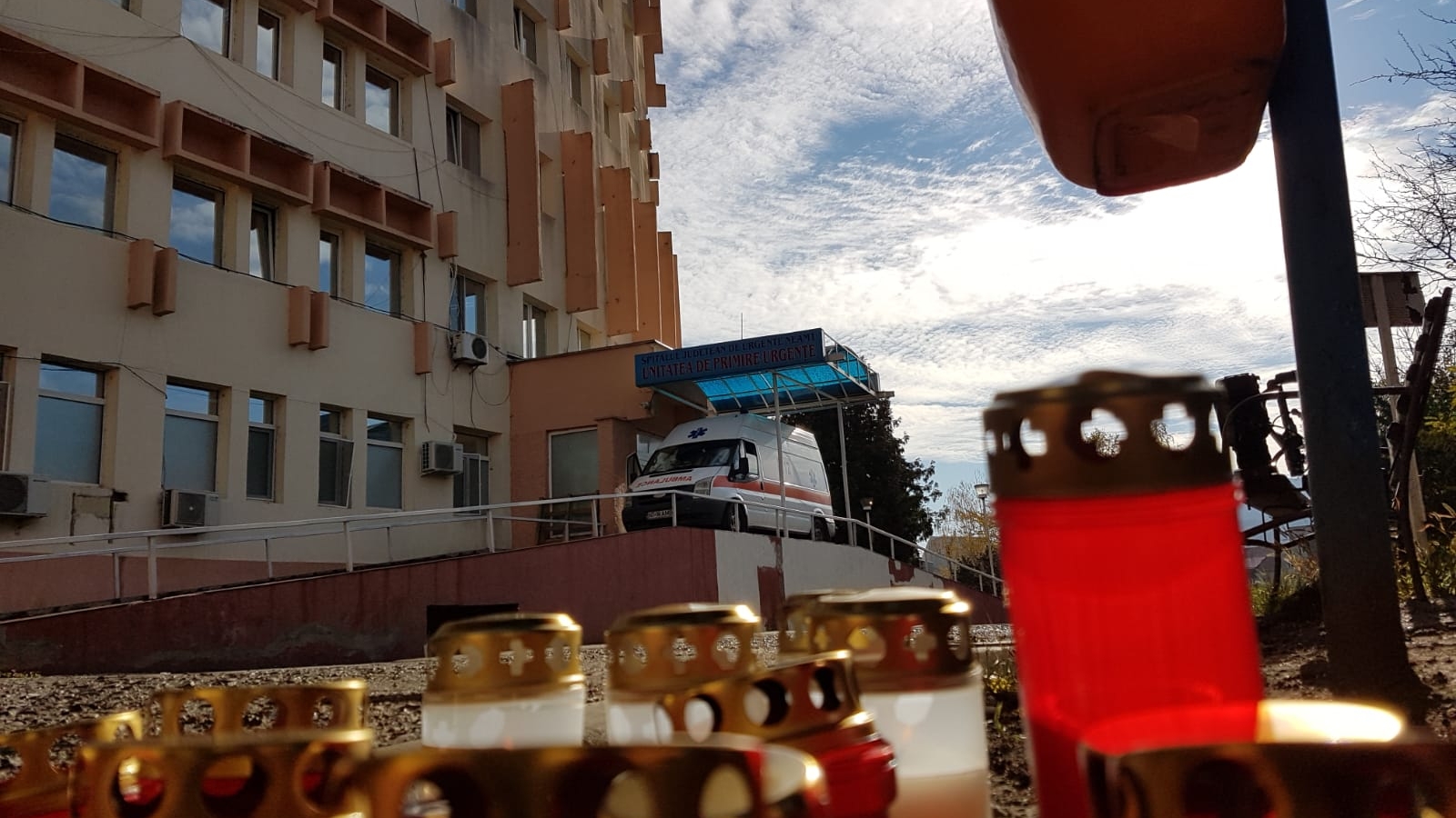 Încă un pacient și-a pierdut viața, în urma incendiului de la secția de Terapie Intensivă a Spitalului Județean Neamț