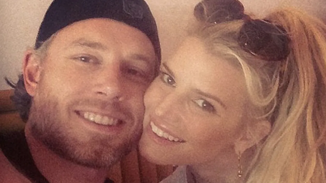 Asa arata familia Perfecta! Imagini adorabile cu copiii unei canterete extrem de cunoscute