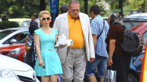 Ministrul "Dracula" si iubita secreta si-au racit sentimentele? Uite-i cum se comporta in public